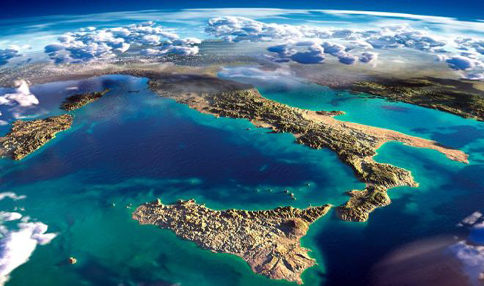 A região mediterrânea da Itália vista do espaço (Foto NASA)